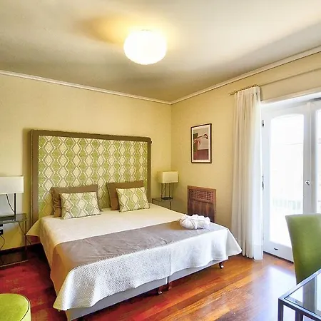 빌라 Sleeps 10 With Pool And Air Con